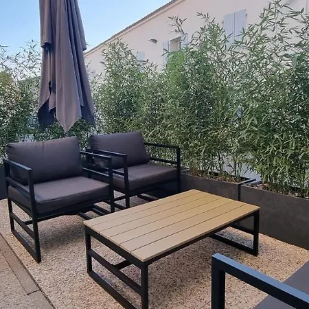 En Hyper Centre, Logement Climatise Entierement Renove! Netflix - Amazon Prime - Terrasse - Le Nature Zen Surgères Exterior foto