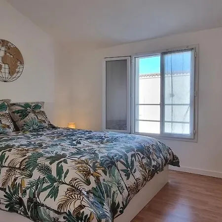 En Hyper Centre, Logement Climatise Entierement Renove! Netflix - Amazon Prime - Terrasse - Le Nature Zen Surgères Exterior foto